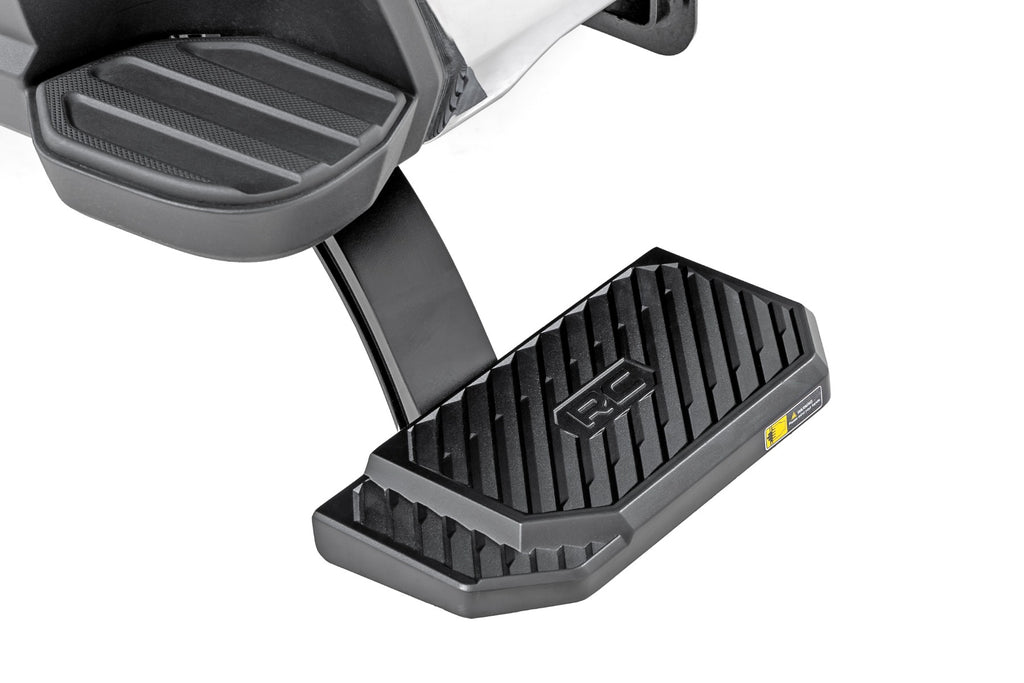 Retractable Bed Step | Manual Pull | Ford F-250/F-350 Super Duty (23-26) by Rough Country