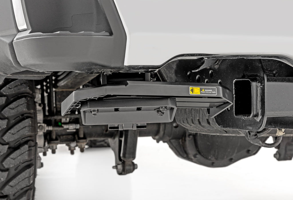 Retractable Bed Step | Manual Pull | Ford F-250/F-350 Super Duty (23-26) by Rough Country