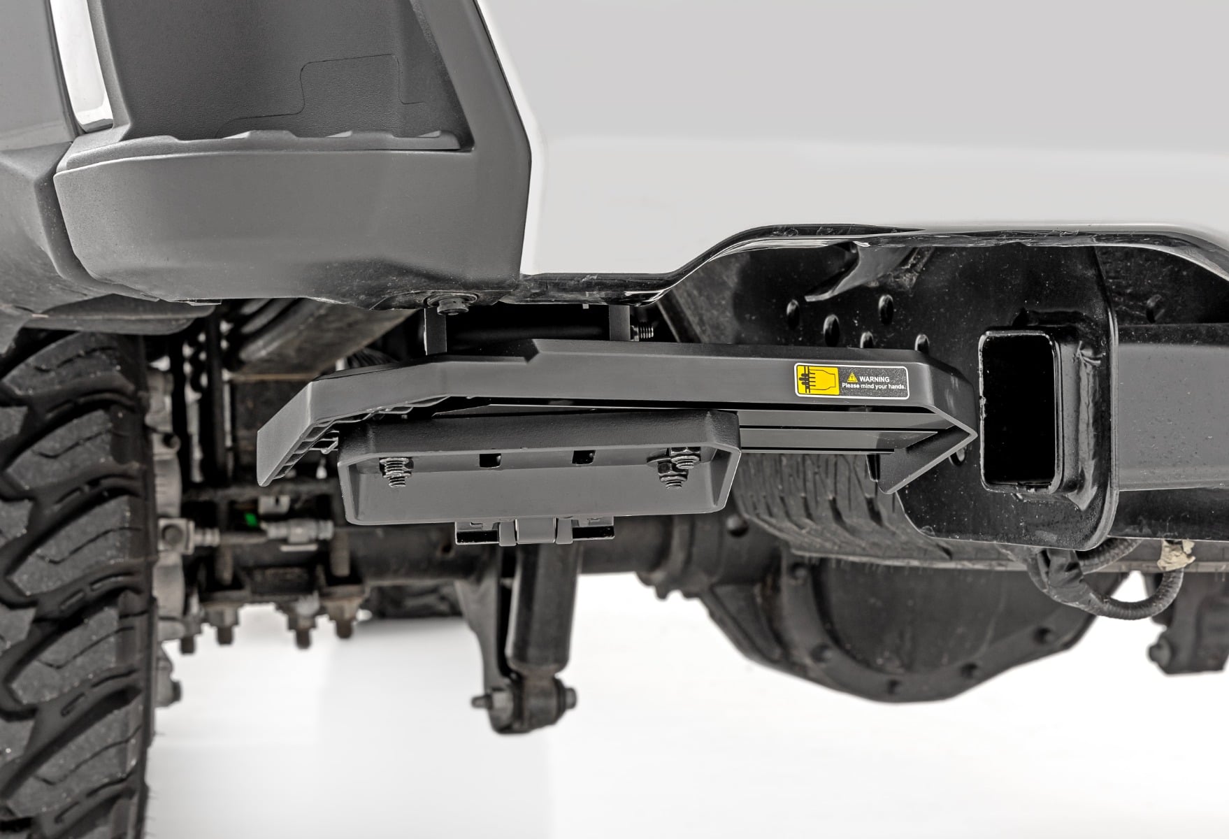Retractable Bed Step | Manual Pull | Ford F-250/F-350 Super Duty (23-26) by Rough Country