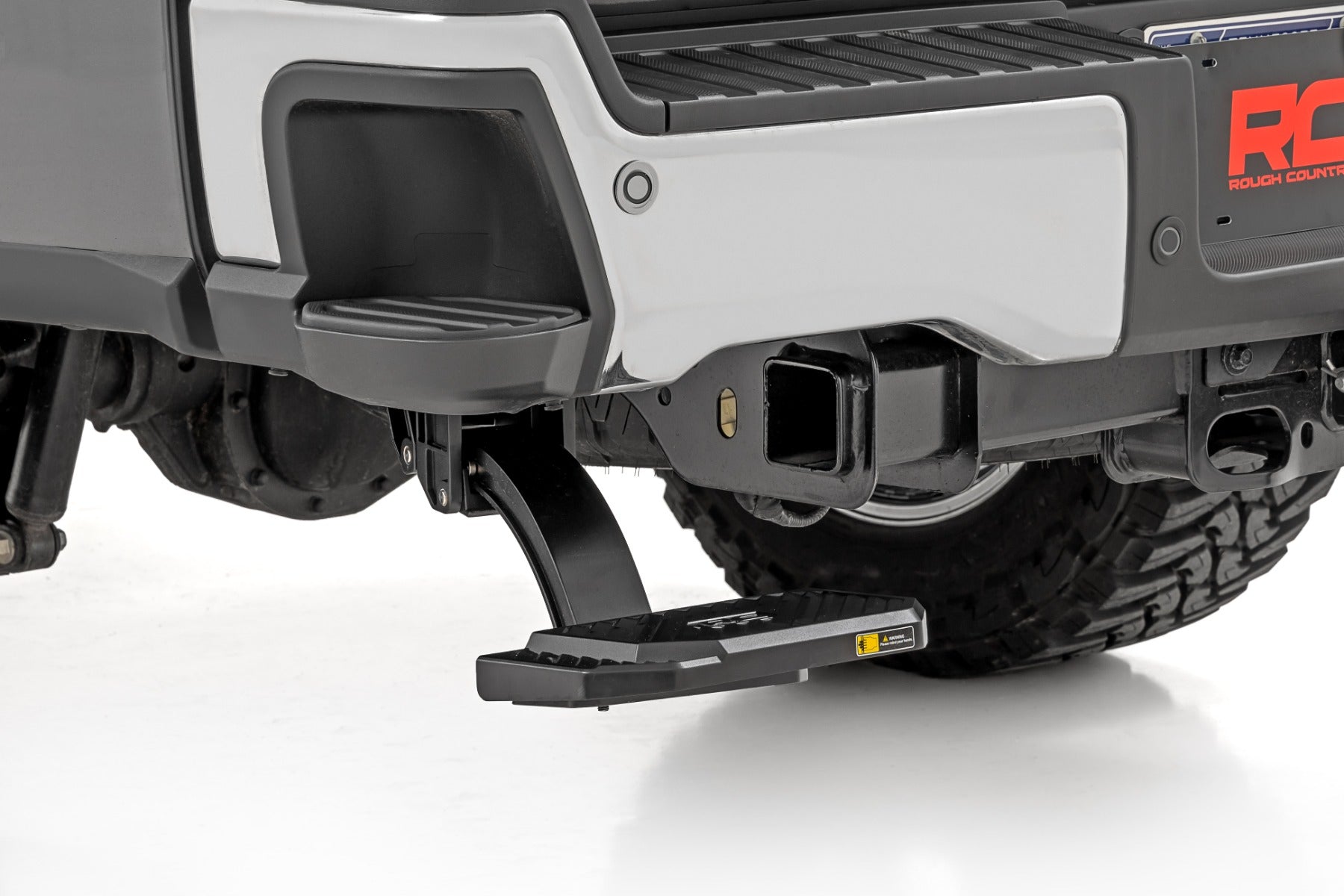 Retractable Bed Step | Manual Pull | Ford F-250/F-350 Super Duty (23-26) by Rough Country