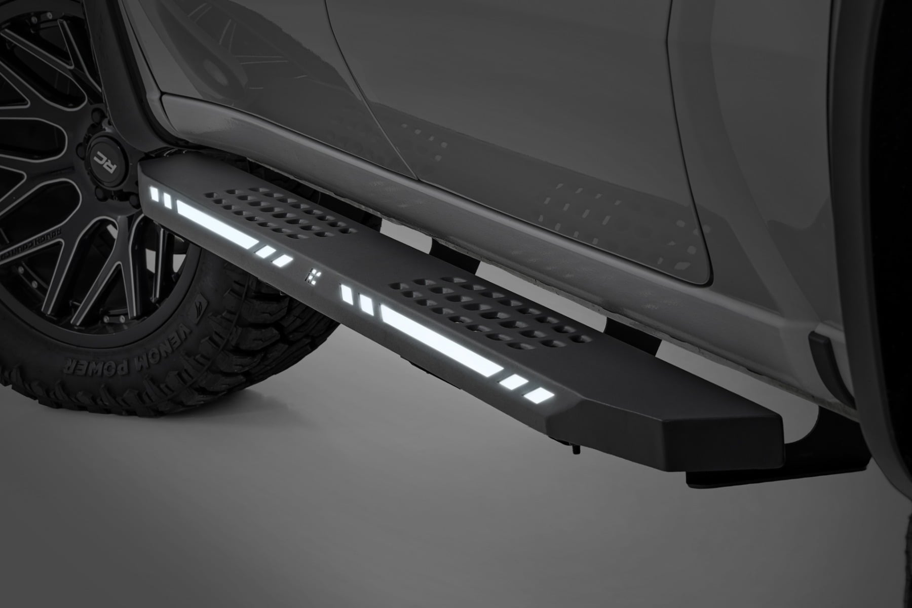 AC2 Running Boards | Amber/White | Crew Cab | Ram 1500/2500/3500 2WD/4WD (2010-2025 & Classic) by Rough Country