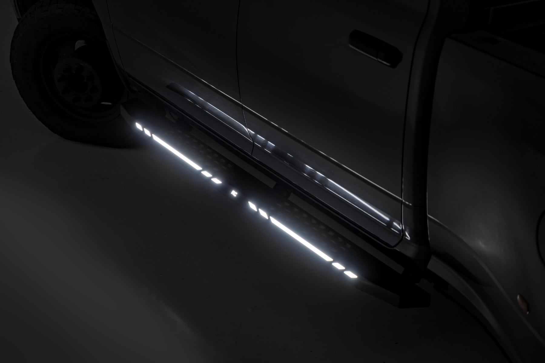 AC2 Running Boards | Amber/White | Crew Cab | Ram 1500/2500/3500 2WD/4WD (2010-2025 & Classic) by Rough Country