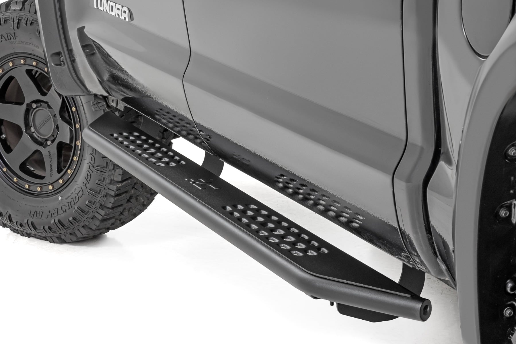 OV2 Running Boards | Side Step Bars | Crew Cab | Toyota Tundra 2WD/4WD (07-21) by Rough Country