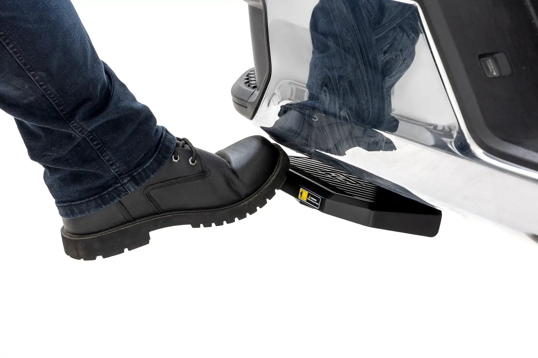 Retractable Bed Step | Manual Pull | Chevy/GMC 2500HD/3500HD (20-26)