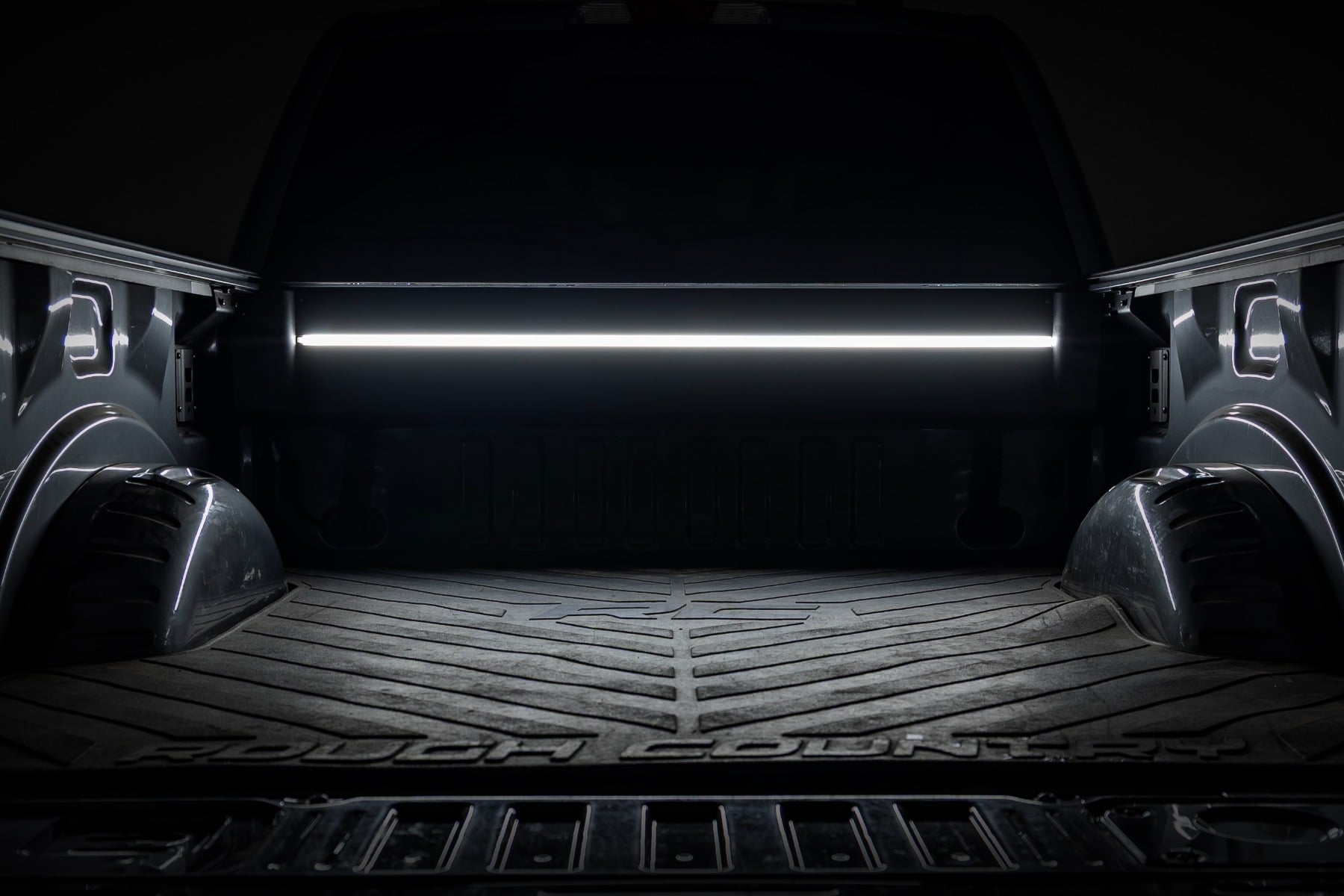 Powered Retractable Bed Cover | 6'10" Bed | Ford F-250/F-350 Super Duty (17-26) by Rough Country