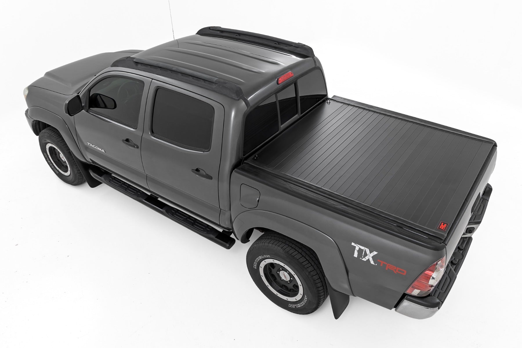Hard Roll Up Bed Cover | 5' Bed | Toyota Tacoma 2WD/4WD (2005-2015) by Rough Country