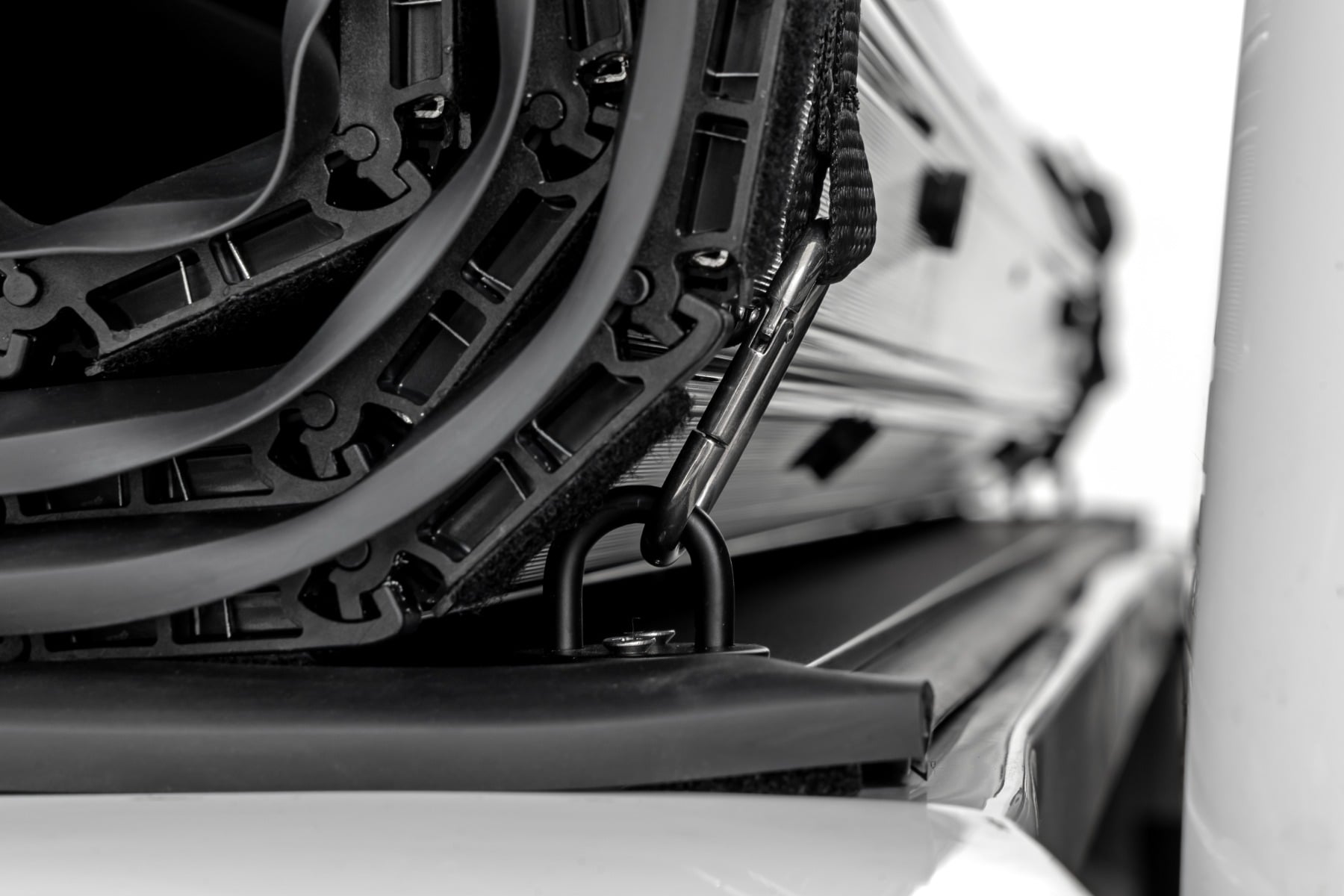 Hard Roll Up Bed Cover | 5'9" Bed | Chevy/GMC Sierra/Silverado 1500 (07-13) by Rough Country