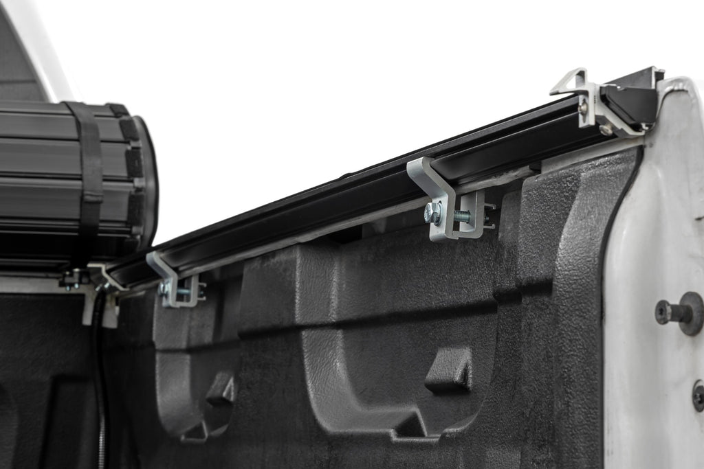 Hard Roll Up Bed Cover | 5'9" Bed | Chevy/GMC Sierra/Silverado 1500 (07-13) by Rough Country