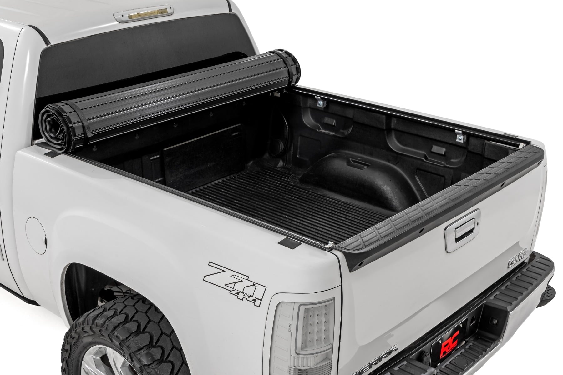 Hard Roll Up Bed Cover | 5'9" Bed | Chevy/GMC Sierra/Silverado 1500 (07-13) by Rough Country