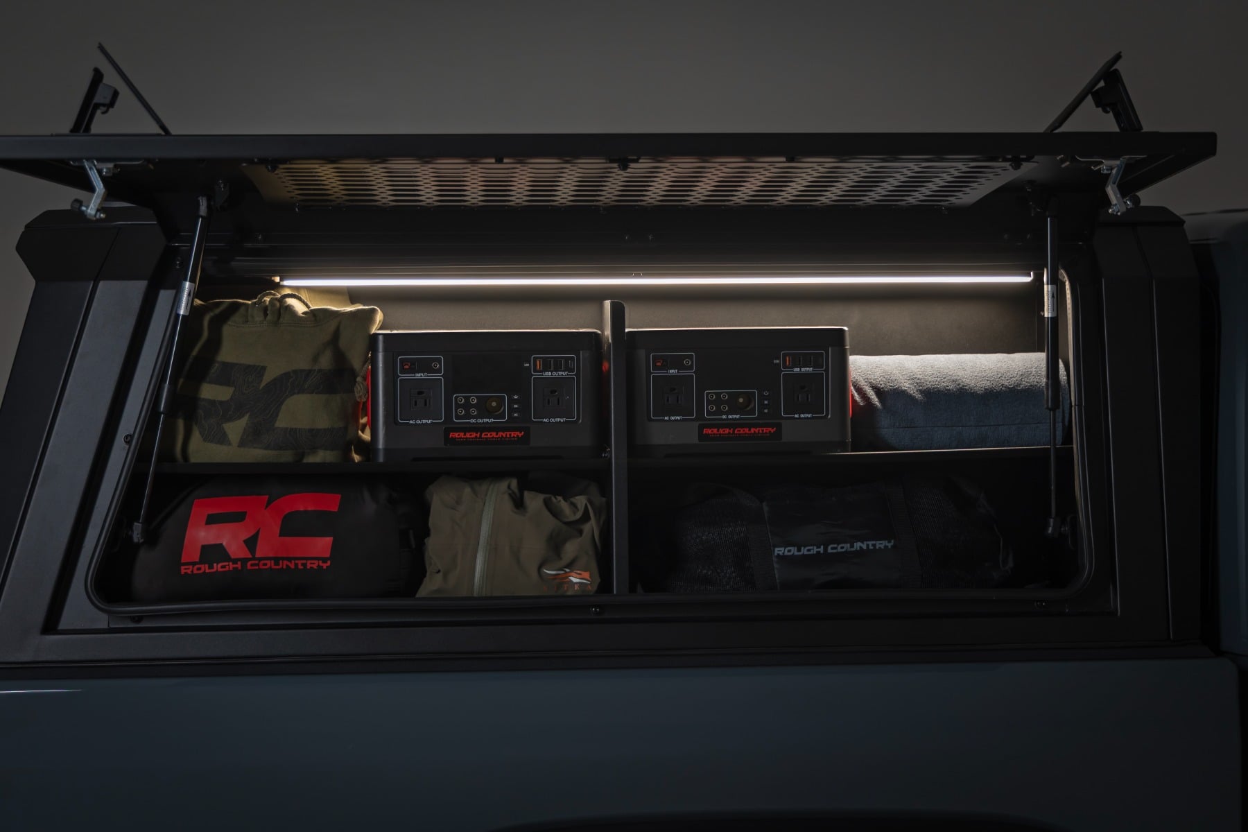 Bed Cap Side Shelf Storage Bin | Passengers Side | Jeep Gladiator JT (20-26) by Rough Country