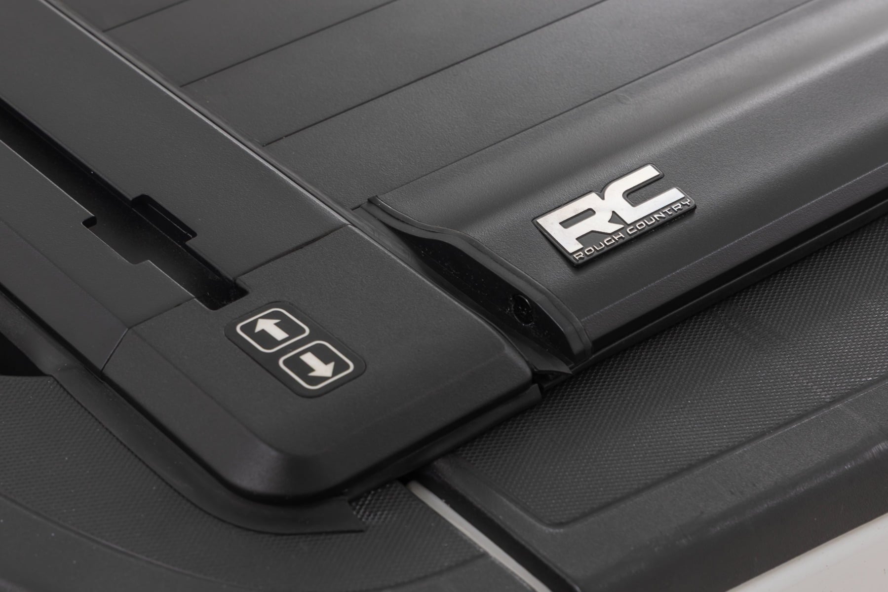 Powered Bed Cover | 6'7" Bed | Chevy/GMC 1500/2500HD/3500HD (14-19 & Classic) by Rough Country