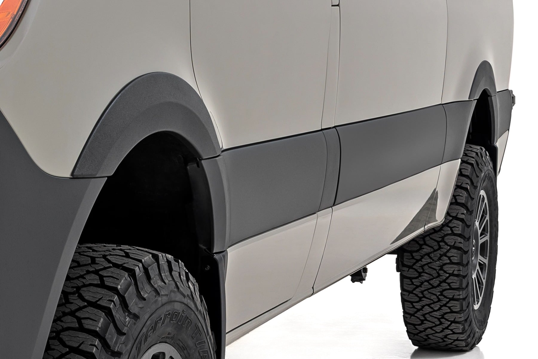 Sport Fender Flares | Mercedes-Benz Sprinter 3500 (19-22)/Sprinter 3500XD (19-25) by Rough Country