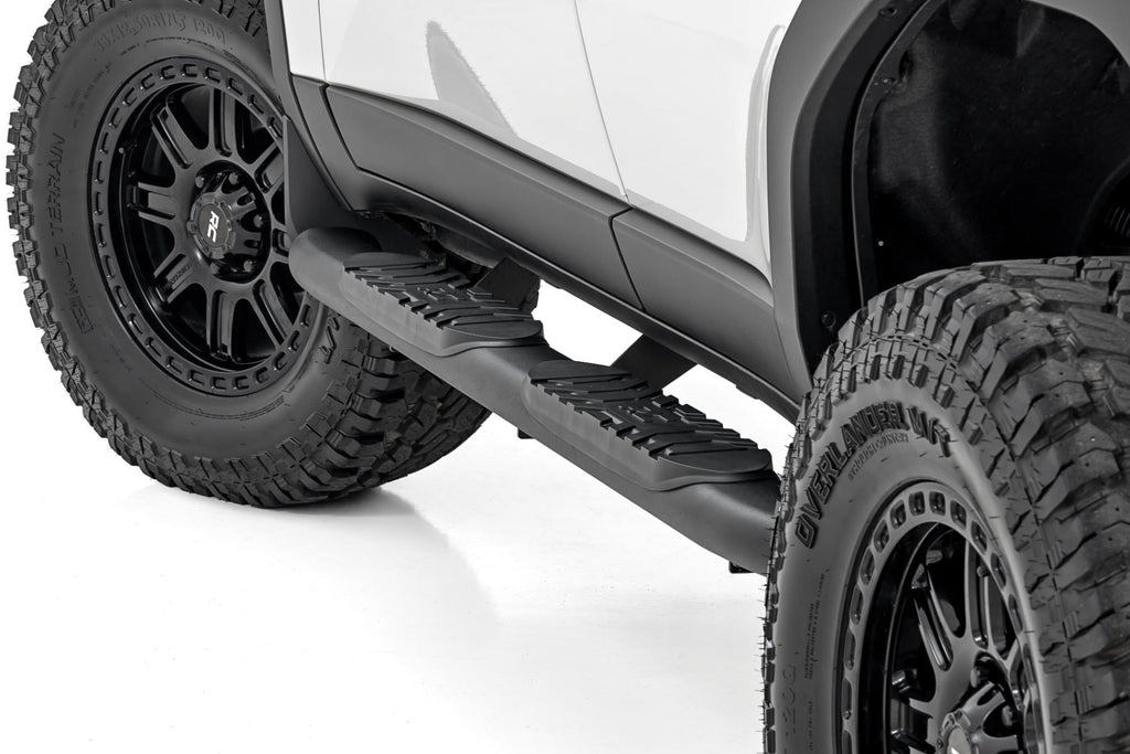 Oval Nerf Steps | Black | Toyota Land Cruiser 4WD (2024-2026) by Rough Country