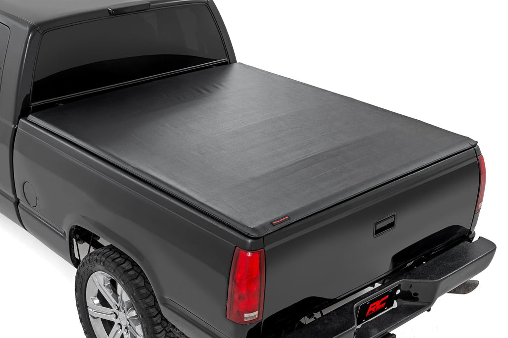 Soft Roll Up Bed Cover | 6'7" Bed | Chevy/GMC 1500 (00-06 & Classic) by Rough Country
