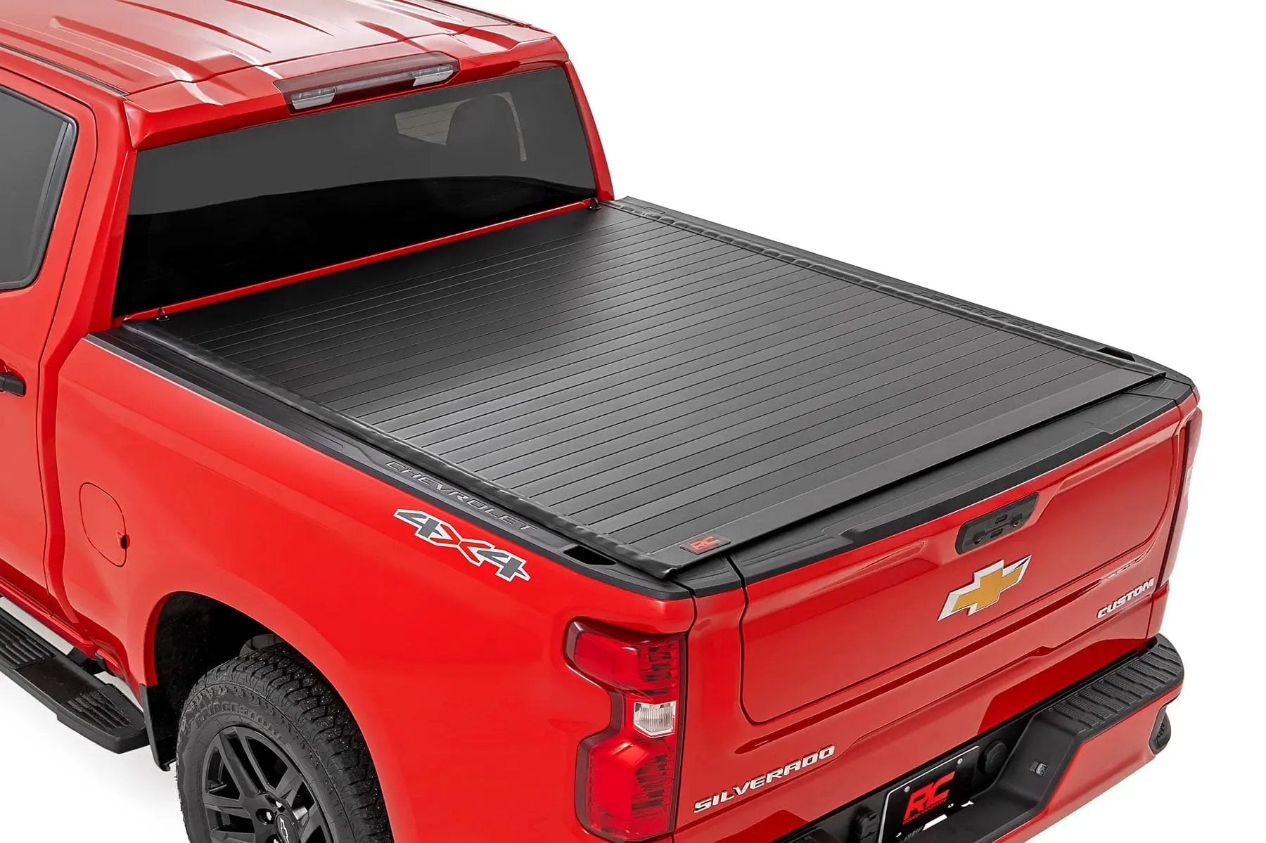Hard Roll Up Bed Cover | 5'10" Bed | Chevy/GMC Sierra 1500 (19-26)/Silverado 1500 (19-26) by Rough Country