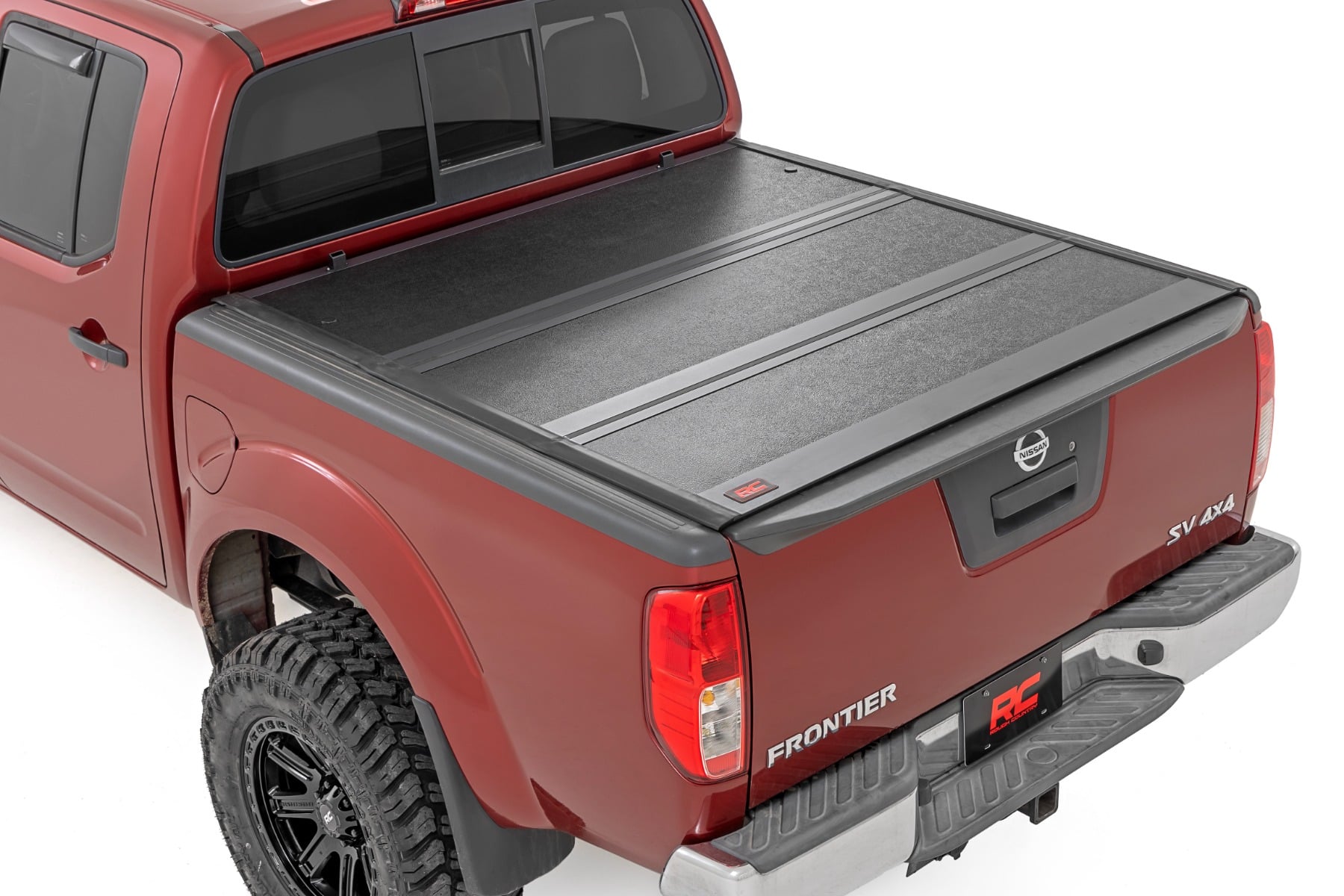 Hard Low Profile Bed Cover | 5' Bed | Cargo Mgmt | Nissan Frontier (05-21) by Rough Country
