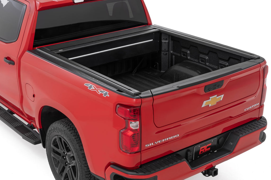 Powered Retractable Bed Cover | 5'10" Bed | Chevy/GMC Sierra 1500 (19-26)/Silverado 1500 (19-26) by Rough Country
