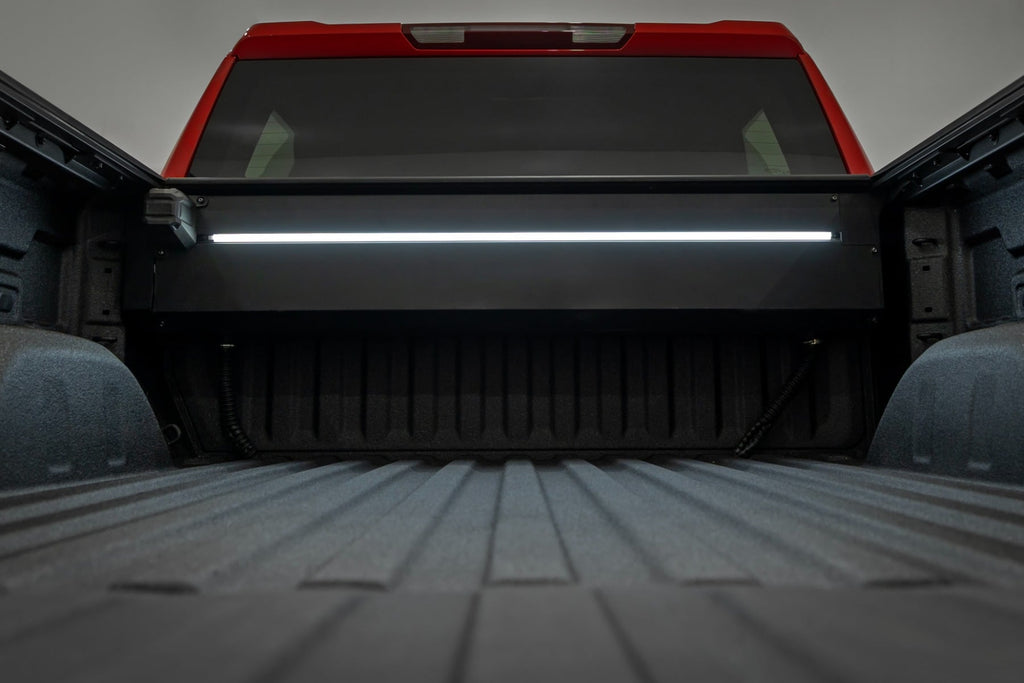 Powered Retractable Bed Cover | 5'10" Bed | Chevy/GMC Sierra 1500 (19-26)/Silverado 1500 (19-26) by Rough Country