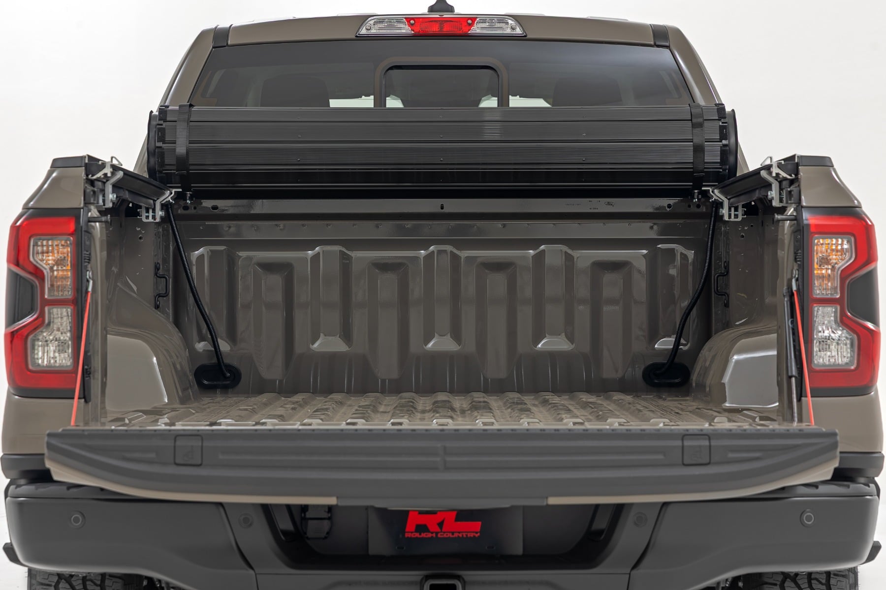 Hard Roll Up Bed Cover | 5' Bed | Ford Ranger 2WD/4WD (2024-2026) by Rough Country