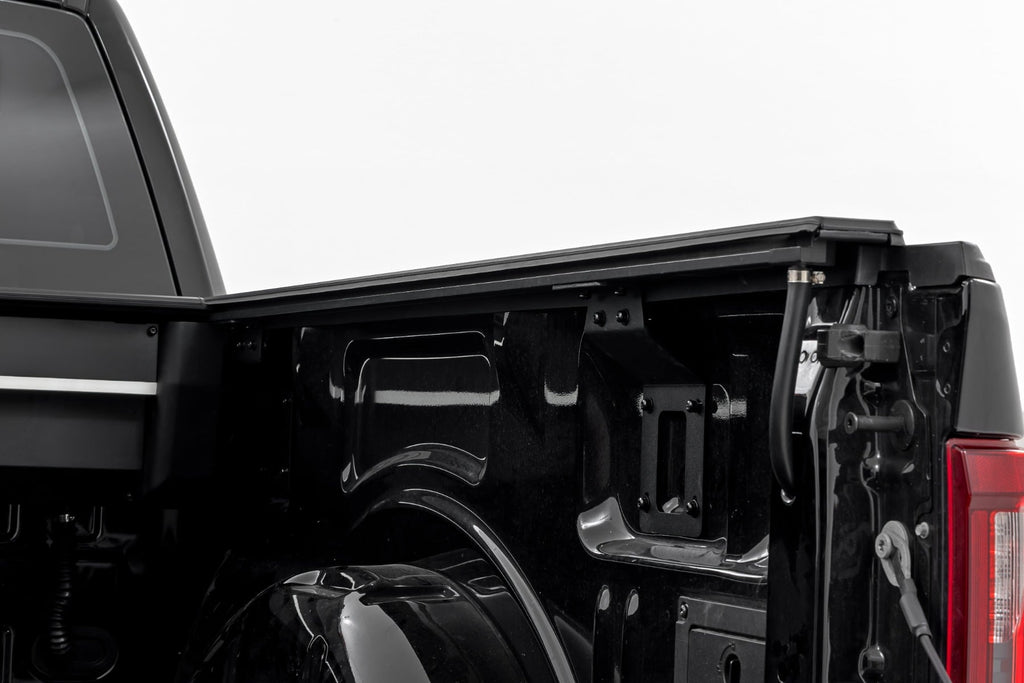 Powered Retractable Bed Cover | 6'7" Bed | Ford F-150 (15-26)/F-150 Lightning (22-26) by Rough Country
