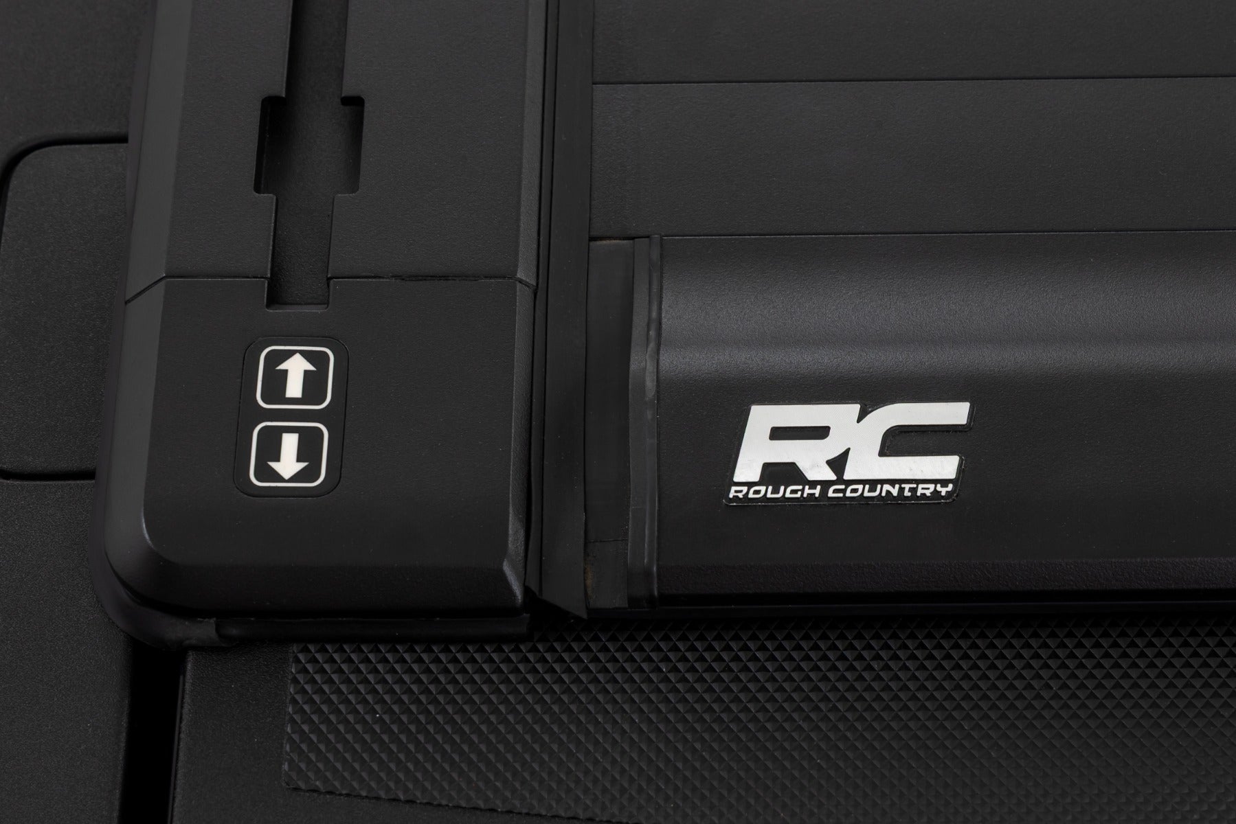 Powered Retractable Bed Cover | 6'7" Bed | Ford F-150 (15-26)/F-150 Lightning (22-26) by Rough Country