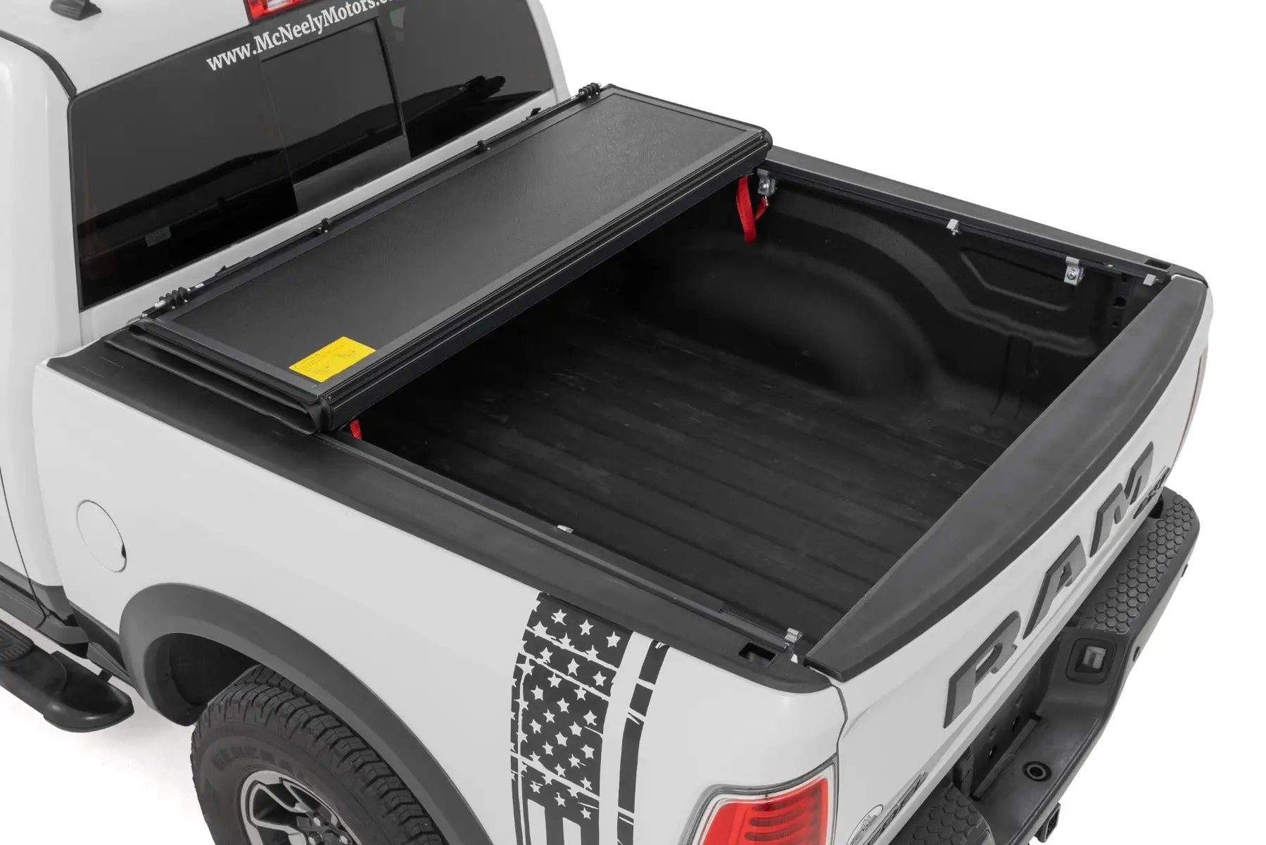 Hard Low Profile Bed Cover | 6'4" Bed | Ram 1500/2500/3500 2WD/4WD (10-25 & Classic)