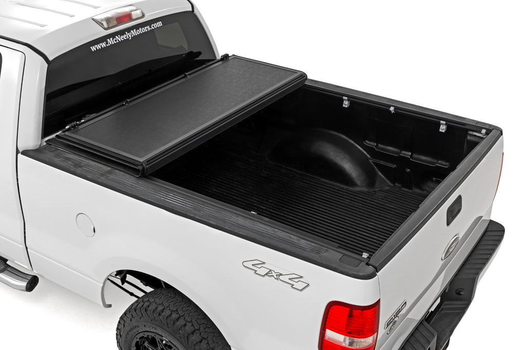 Hard Low Profile Bed Cover | 6'7" Bed | Ford F-150 2WD/4WD (2004-2014) by Rough Country