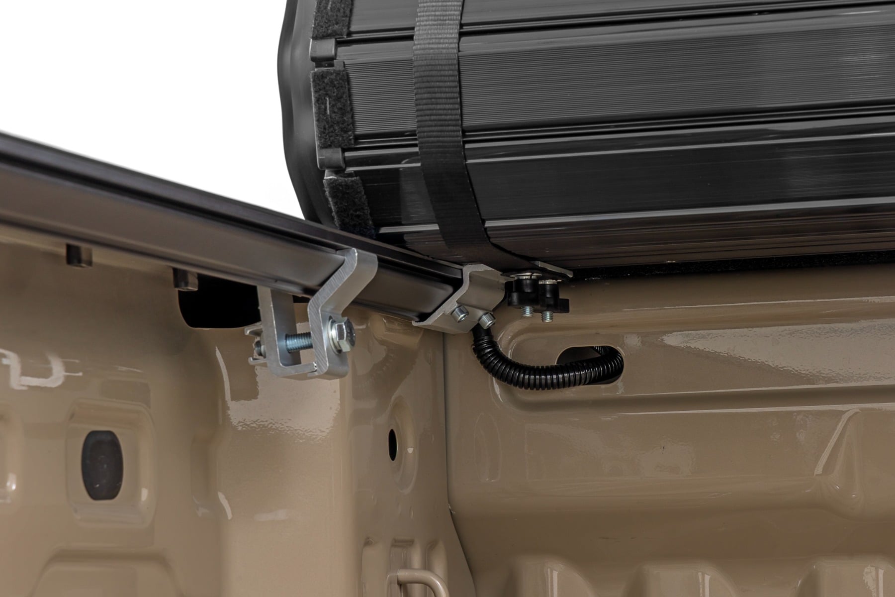 Hard Roll Up Bed Cover | 5' Bed | Chevy/GMC Canyon/Colorado 2WD/4WD (23-26) by Rough Country