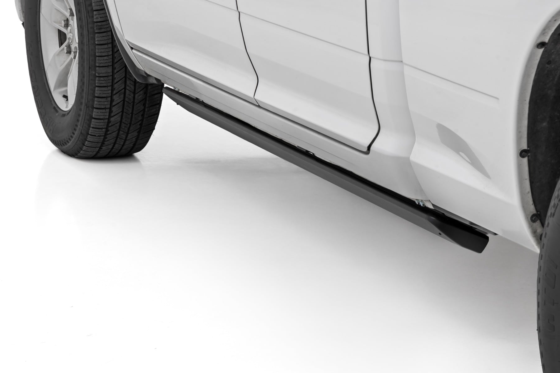 Power Running Boards | HT-Series | Quad Cab | Ram 1500 2WD/4WD (2009-2018 & Classic) by Rough Country