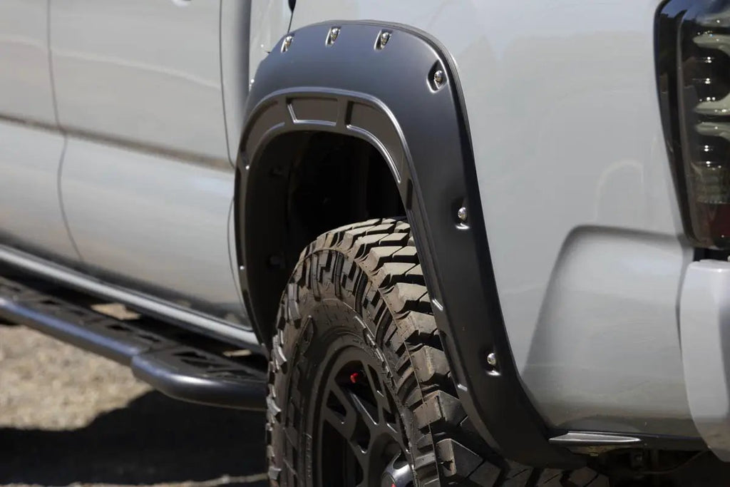 Defender Fender Flares | 202 Black Onyx | Toyota Tacoma 2WD/4WD (2016-2023) by Rough Country