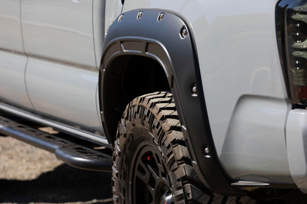 Defender Fender Flares | 202 Black Onyx | Toyota Tacoma 2WD/4WD (2016-2023) by Rough Country