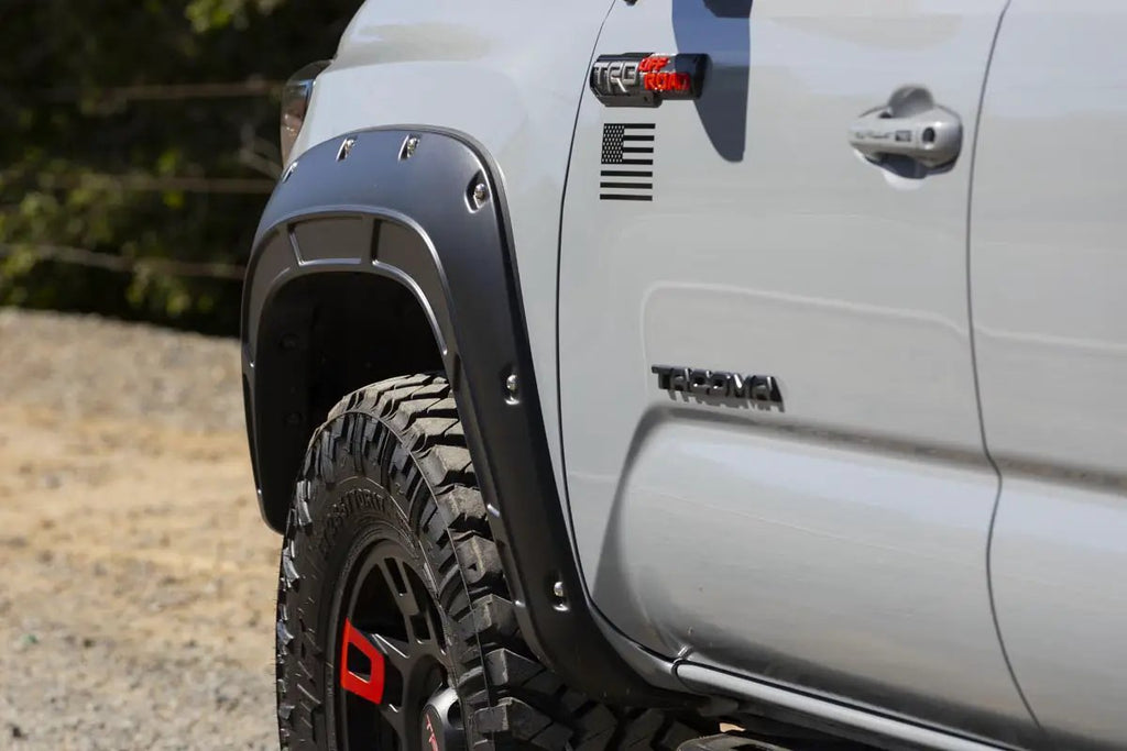 Defender Fender Flares | 202 Black Onyx | Toyota Tacoma 2WD/4WD (2016-2023) by Rough Country