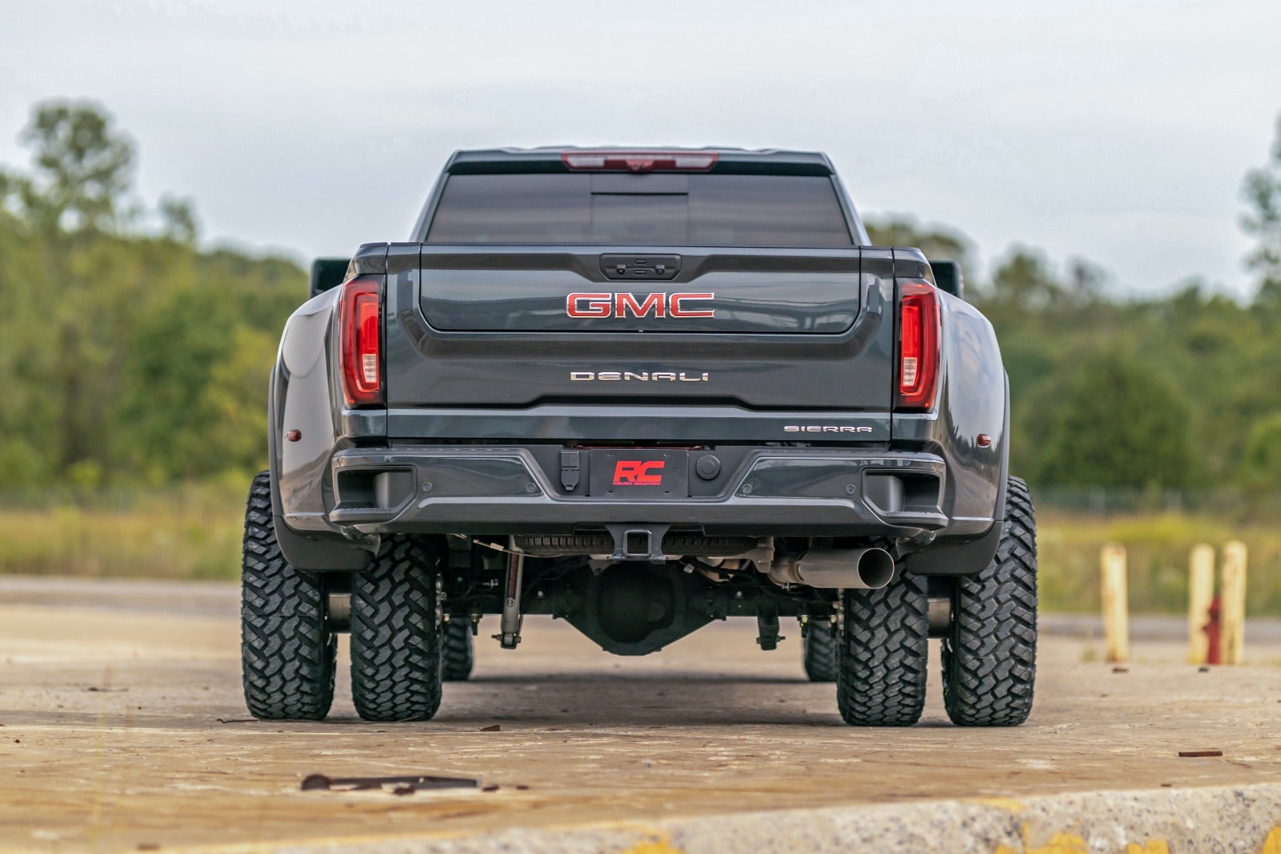 3 Inch Lift Kit | Chevy/GMC Sierra 3500 HD/Silverado 3500 HD 2WD/4WD (20-26) by Rough Country