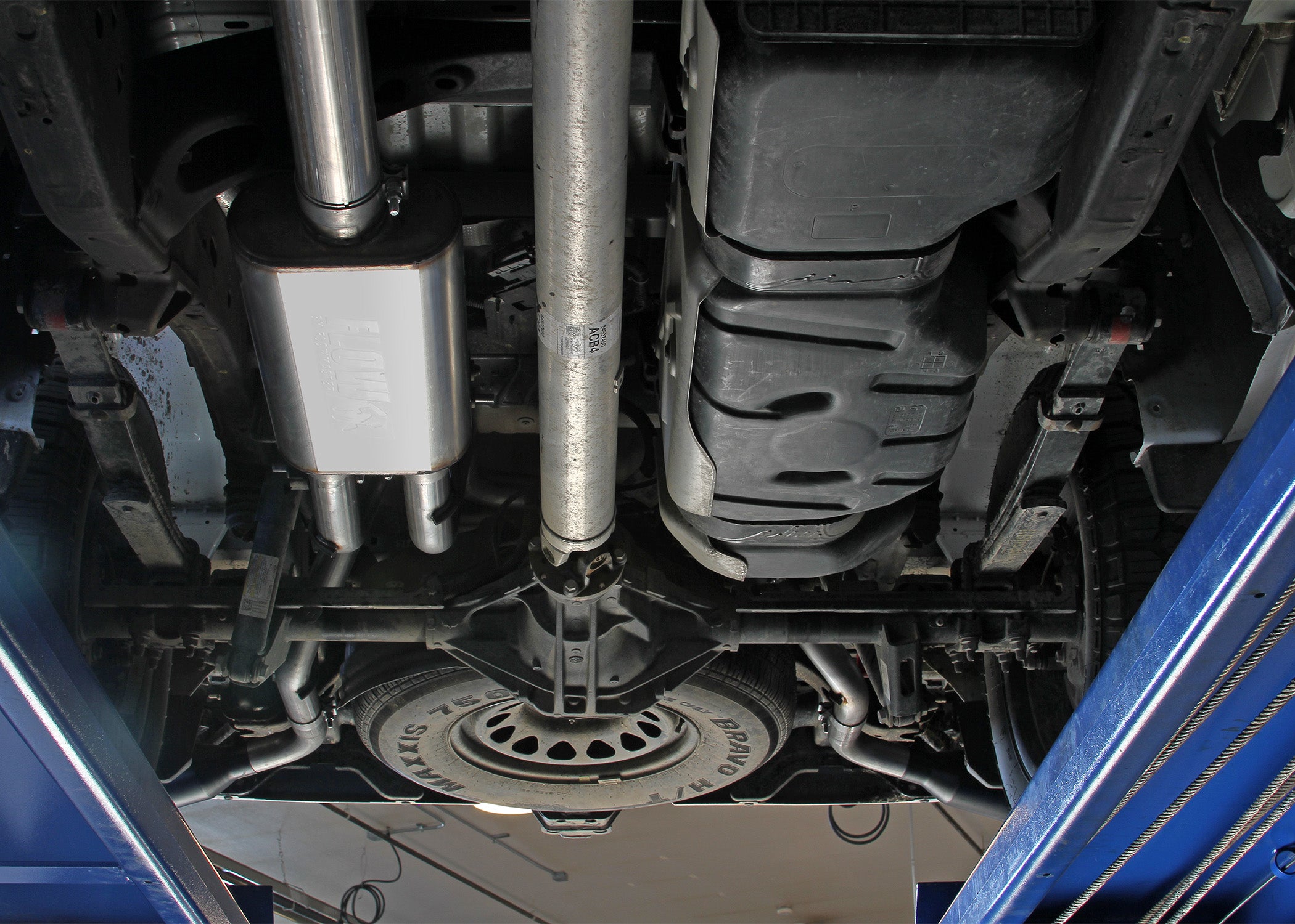 Flowmaster Flow FX Cat-Back Exhaust System by Flowmaster