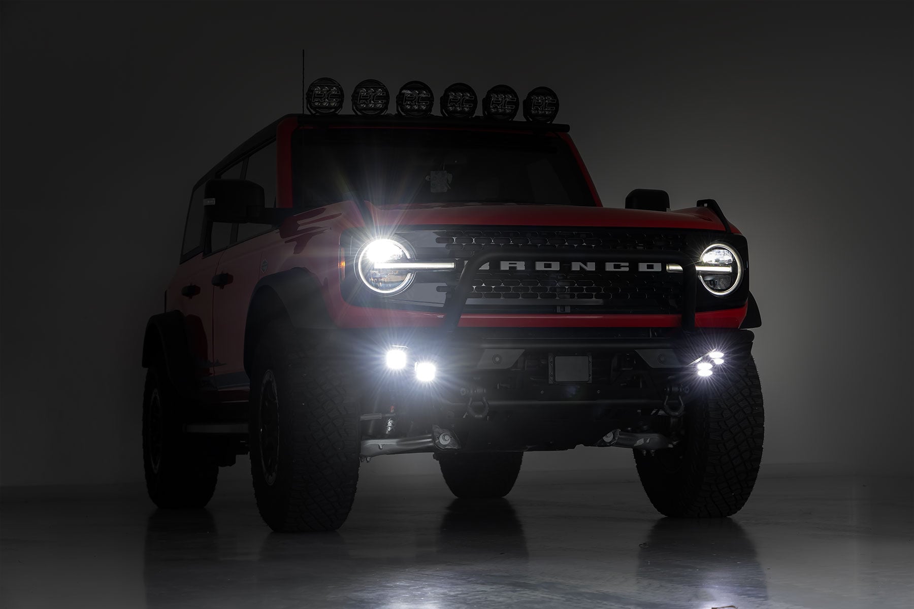 Front Bumper | Tubular | Ford Bronco (2 Door) (21-26)/Bronco (21-25) by Rough Country