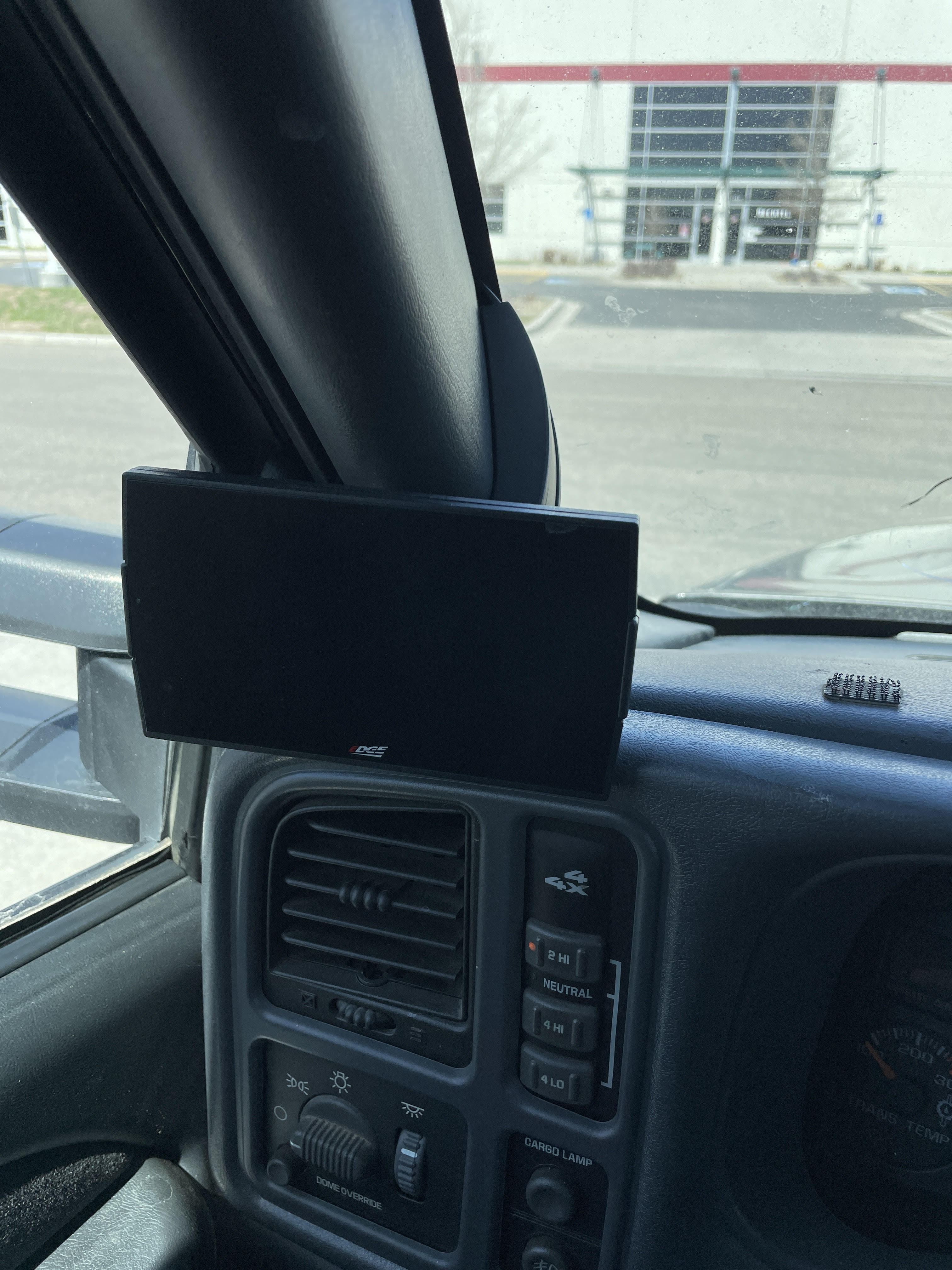 CTS3 Pillar Display Mount for 2001-2007 GM Classic 2500/3500 by Edge Products