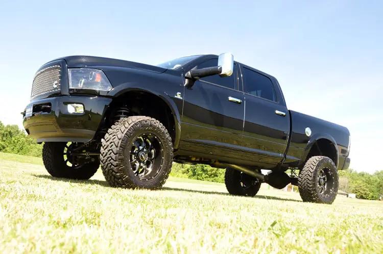 5 Inch Lift Kit | Ram 2500 (11-13)/3500 Mega Cab (11-12) 4WD by Rough Country