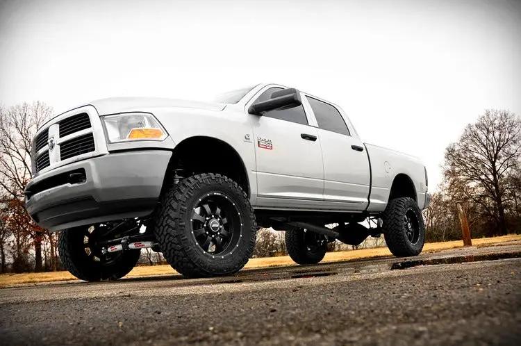 5 Inch Lift Kit | Ram 2500 (11-13)/3500 Mega Cab (11-12) 4WD by Rough Country
