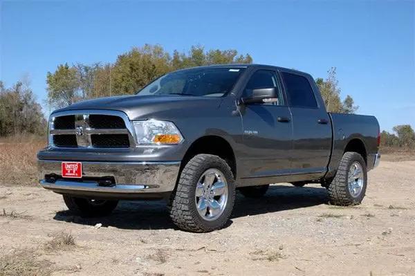 2.5 Inch Lift Kit | N3 Struts | Ram 1500 4WD (2010-2011) by Rough Country
