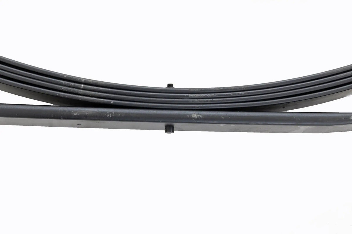 Rear Leaf Springs | 4" Lift | Pair | Ford F-250/F-350 Super Duty 4WD (99-04) by Rough Country