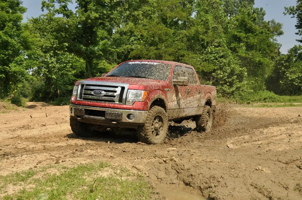 6 Inch Lift Kit | M1 Struts/M1 | Ford F-150 4WD (2009-2010) by Rough Country