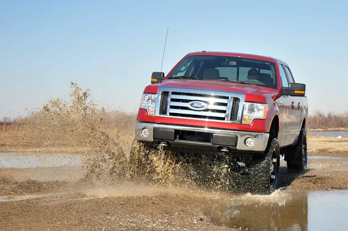 6 Inch Lift Kit | M1 Struts/M1 | Ford F-150 4WD (2009-2010) by Rough Country