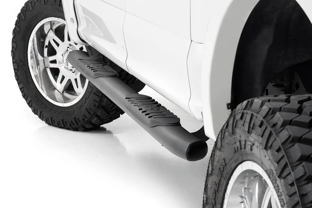 Oval Nerf Step | Crew Cab | Black | Ford F-150/Lightning/F-250/F-350/Raptor (15-26)