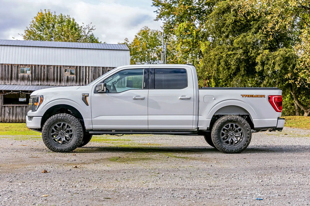 2.5 Inch Lift Kit | M1 Struts | Ford F-150 Tremor 4WD (2021-2026) by Rough Country