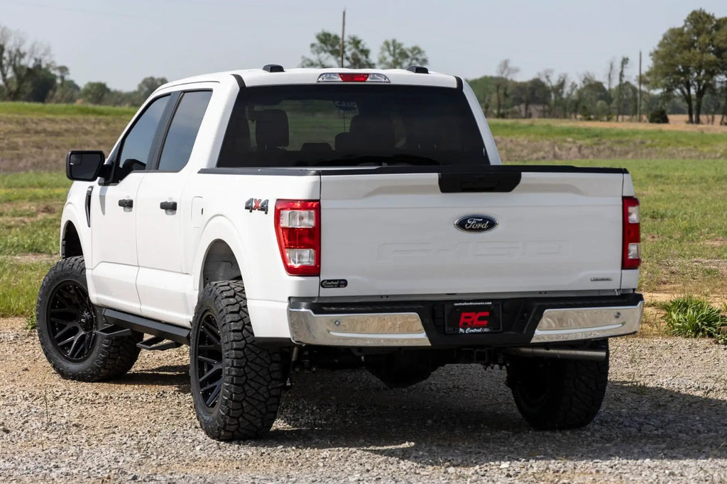 SRL2 Adj Aluminum Step | Crew Cab | Ford F-150/Lightning/F-250/F-350/Raptor (15-26) by Rough Country