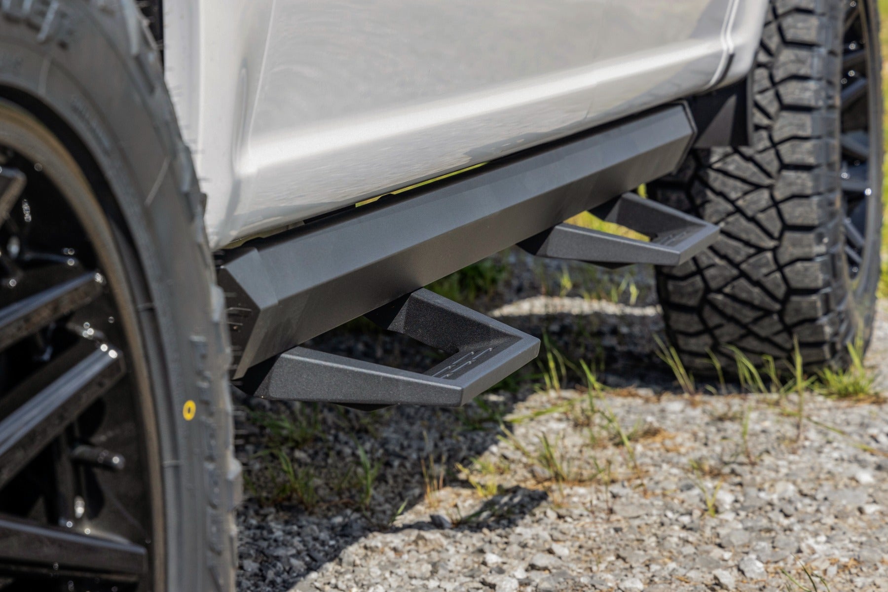 SRL2 Adjustable Aluminum Steps | Ford Ranger 2WD/4WD (2019-2026) by Rough Country