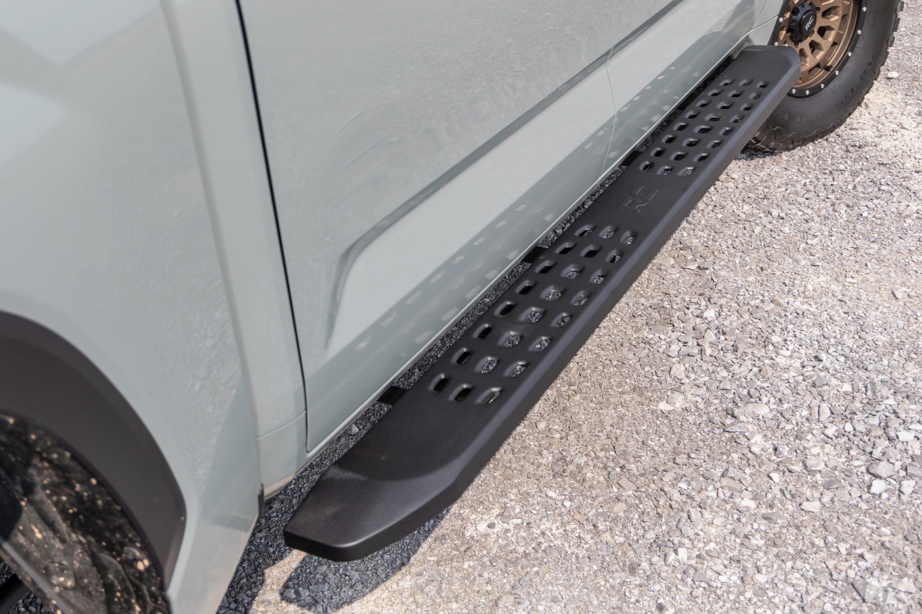 RPT2 Running Board | Crew Cab | Black | Toyota Tundra 2WD/4WD (2022-2026) by Rough Country