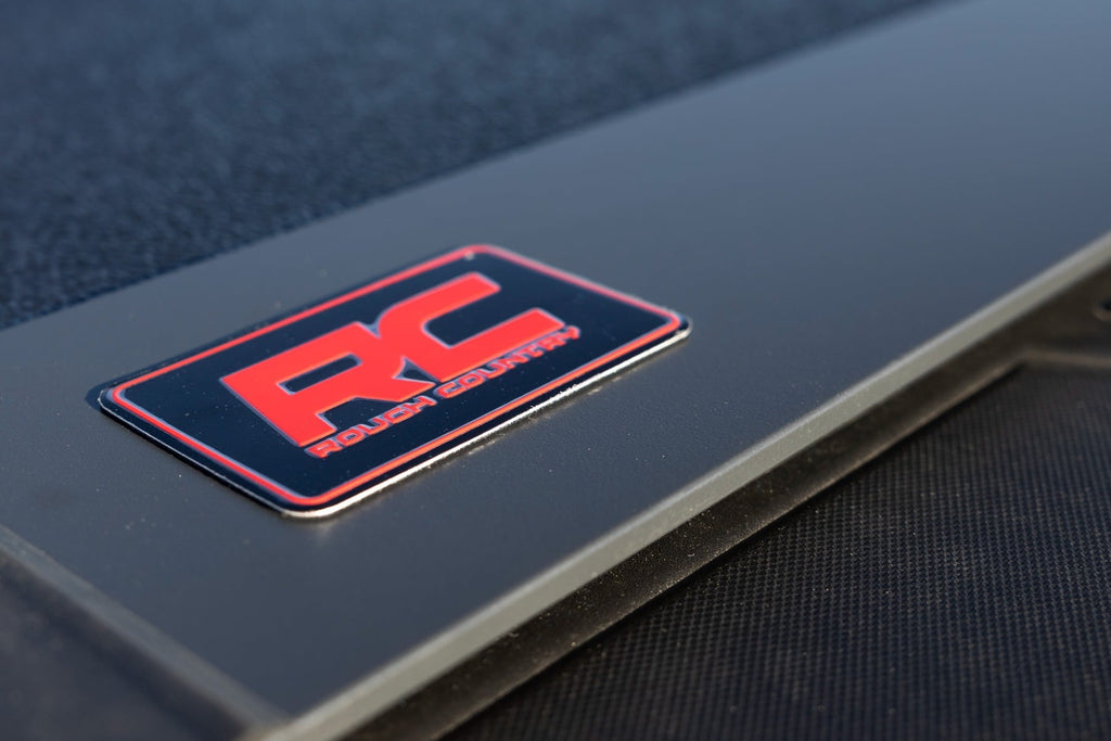 Hard Low Profile Bed Cover | 5' Bed | Chevy/GMC Canyon/Colorado (15-26) by Rough Country