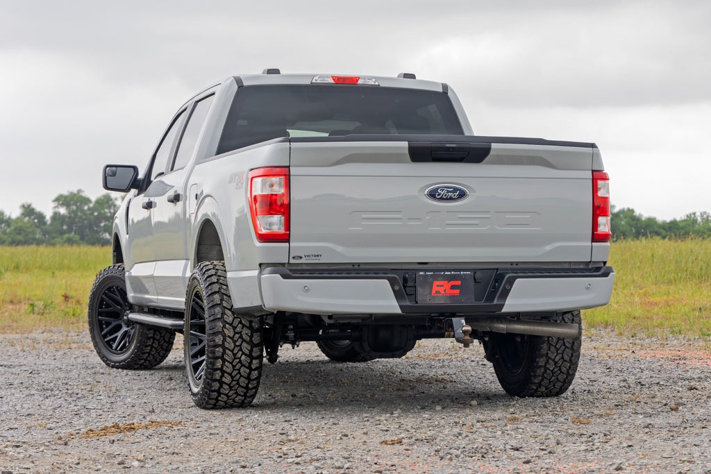 OV2 Running Boards | Side Step Bars | Crew Cab | Ford F-150/Lightning/F-250/F-350 (15-26) by Rough Country