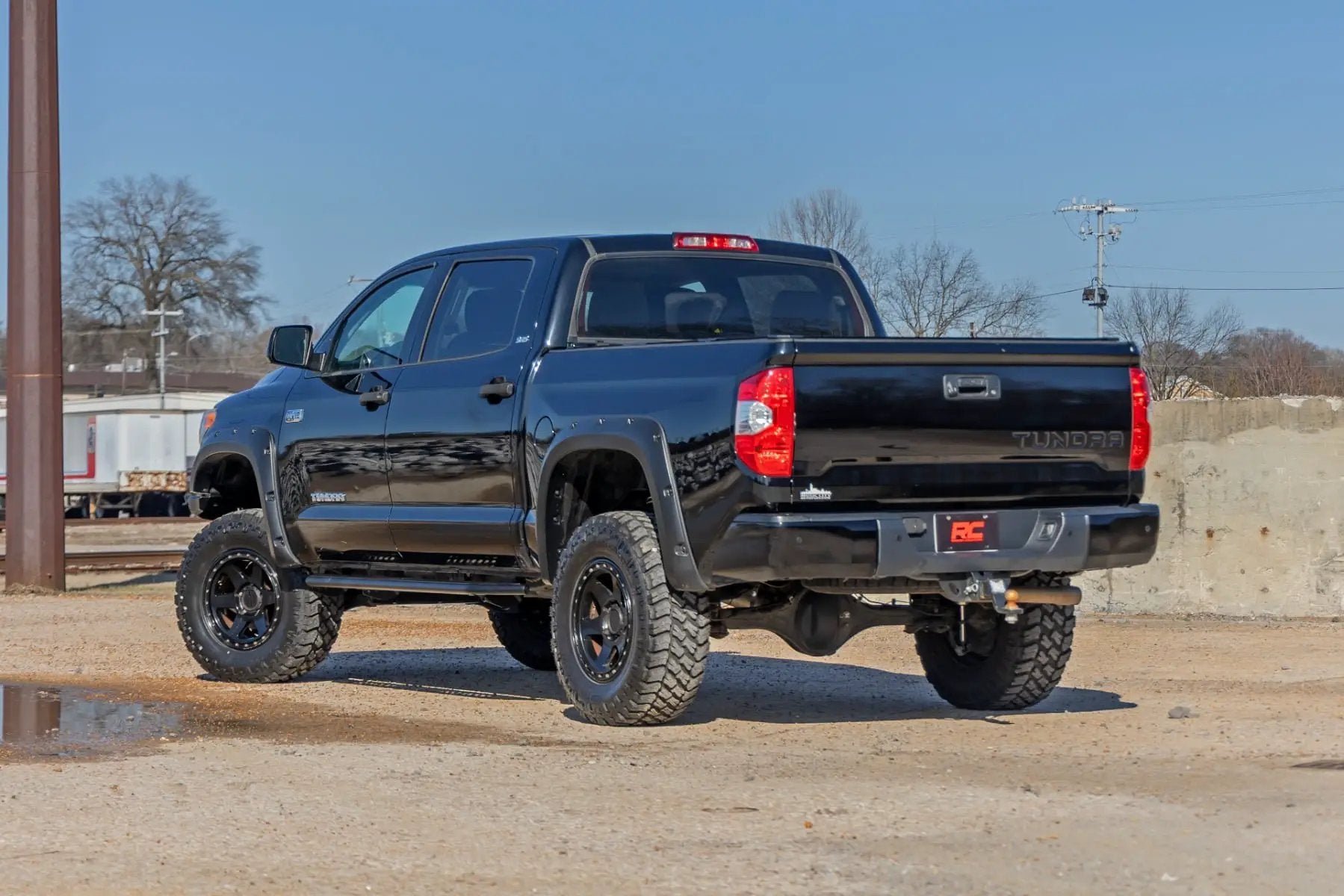 OV2 Running Boards | Side Step Bars | Crew Cab | Toyota Tundra 2WD/4WD (07-21) by Rough Country